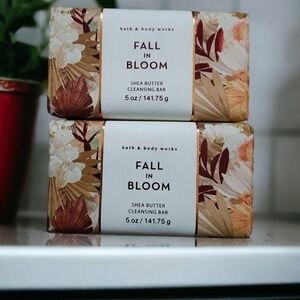 Set Of 2 Bath & Body Works Fall in Bloom Shea Butter Cleansing Bar